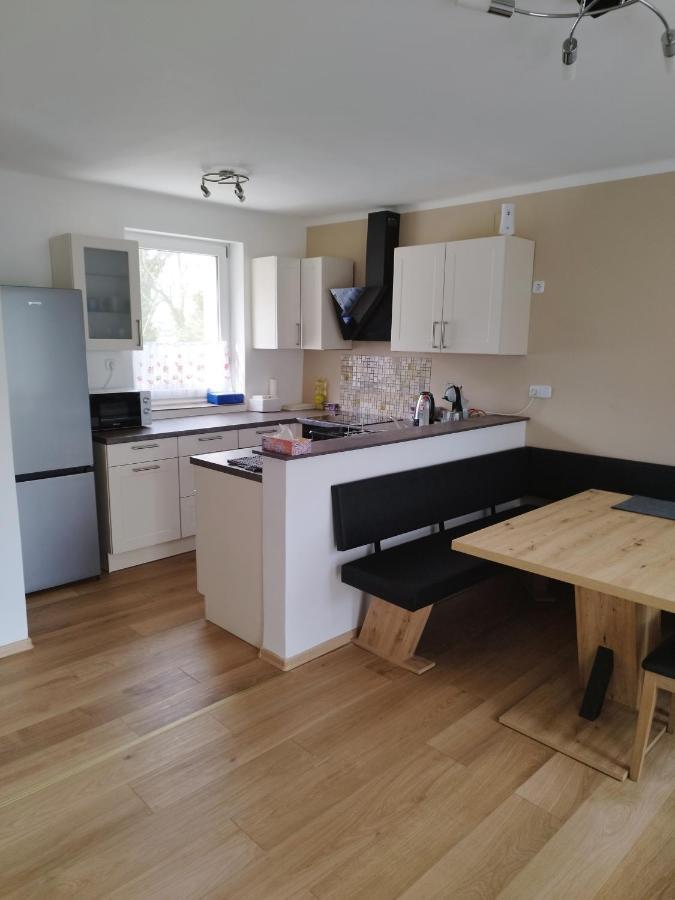Holling Apartman Fertoboz Ngoại thất bức ảnh